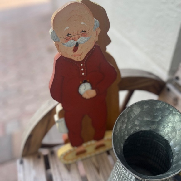 Sale‼️Grandma & Grandpa  Wall Hangers Hand Crafted Wooden Folk Art-Preowned - Picture 8 of 9